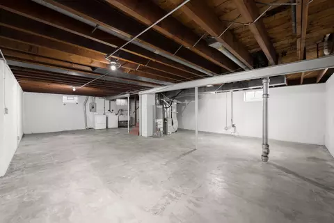 210 E Morse Ave, Bartlett, IL 60103 photo 9