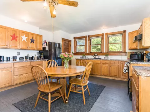 202 High St, Maple Park, IL 60151 photo 5