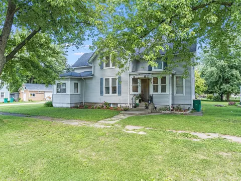 202 High St, Maple Park, IL 60151