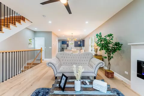 1453 N Parkside Ave, Chicago, IL 60651 photo 9