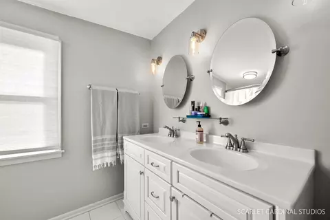 1235 Golf Cir, Wheaton, IL 60189 photo 16