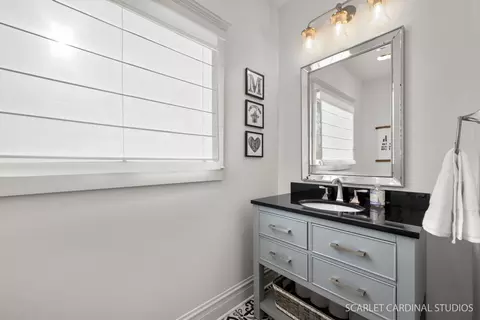 1235 Golf Cir, Wheaton, IL 60189 photo 11