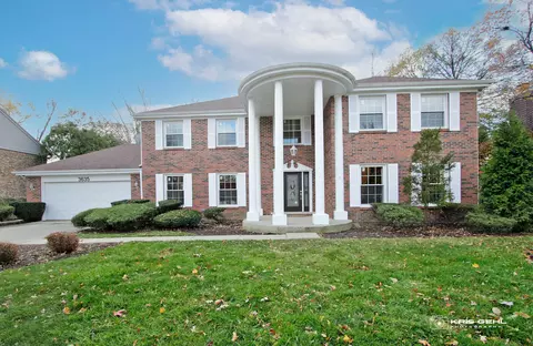 3635 Dauphine Ave, Northbrook, IL 60062