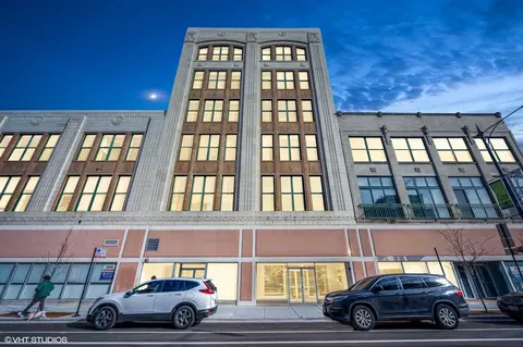 3151 N Lincoln Ave #318, Chicago, IL 60657