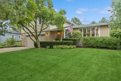 526 Bonnie Brae Rd, Hinsdale, IL 60521