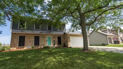 335 Fairhaven Dr, Winthrop Harbor, IL 60096