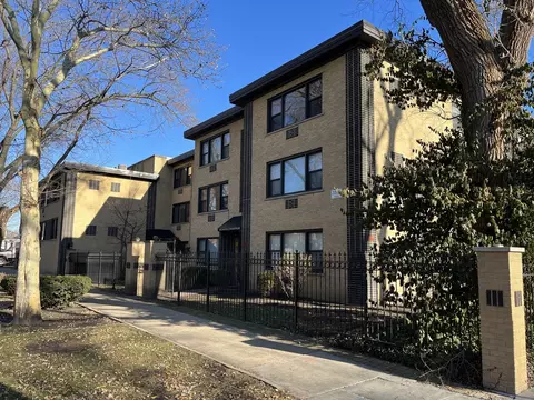 1846 W Birchwood Ave #4, Chicago, IL 60626