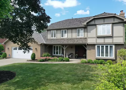730 Valley Rd, Lake Forest, IL 60045
