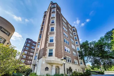 6334 N Sheridan Rd #7D, Chicago, IL 60660