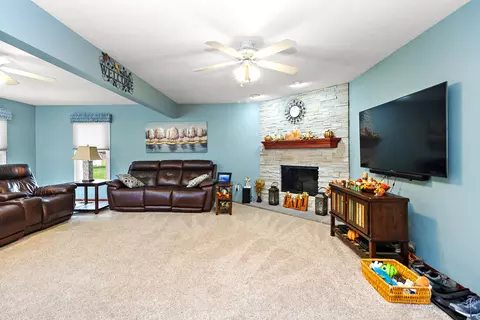 1126 N Bush Ave, Kankakee, IL 60901 photo 5