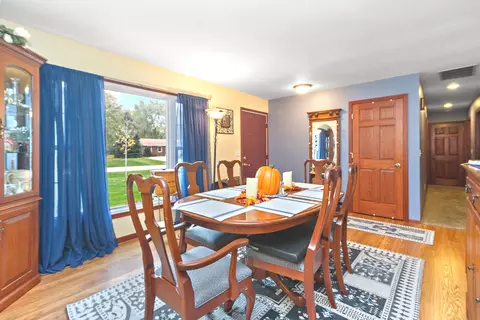 1126 N Bush Ave, Kankakee, IL 60901 photo 10