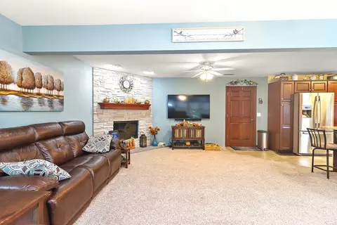 1126 N Bush Ave, Kankakee, IL 60901 photo 8
