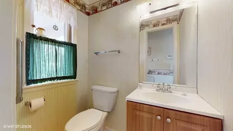 2420 Grant St, Evanston, IL 60201 photo 9
