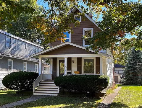 2420 Grant St, Evanston, IL 60201