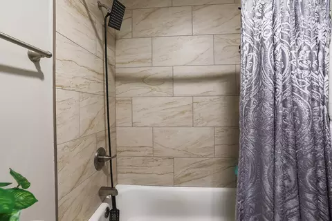 1205 Thyne Ct #1205, Wheeling, IL 60090 photo 13