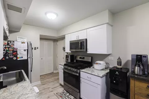 1205 Thyne Ct #1205, Wheeling, IL 60090 photo 6