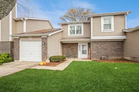 239 Hedgerow Dr, Bloomingdale, IL 60108