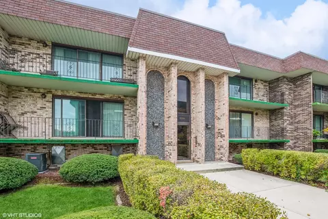 9148 S Pulaski Rd #1W, Oak Lawn, IL 60453