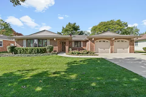 212 Glenridge Ln, Schaumburg, IL 60193