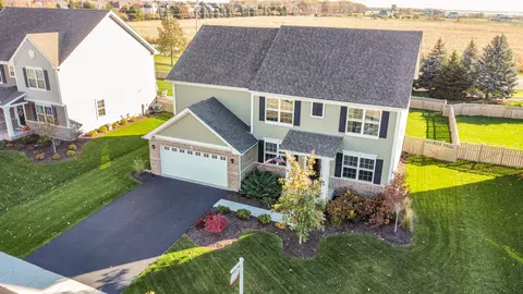 13514 Arborview Cir, Plainfield, IL 60585