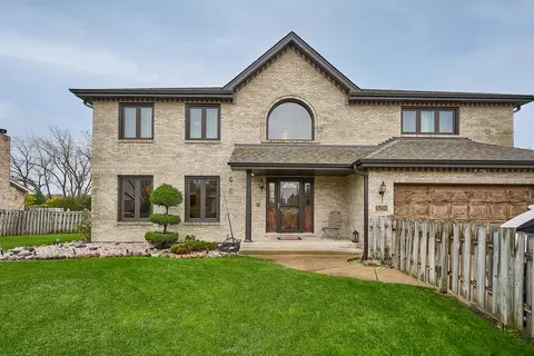 5259 Harcourt St, Oak Forest, IL 60452