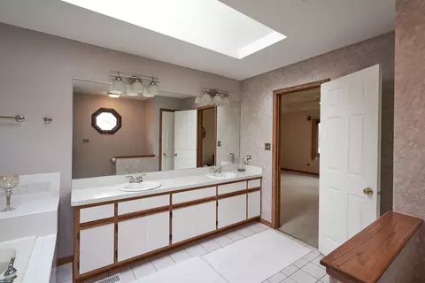 5259 Harcourt St, Oak Forest, IL 60452 photo 23
