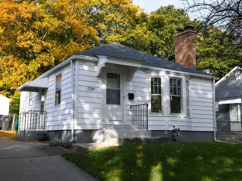 736 Flossmoor Ave, Waukegan, IL 60085