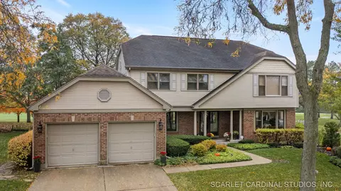 2858 White Oak Ln, Buffalo Grove, IL 60089