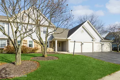 29 Ashburn Ct #Z1, Schaumburg, IL 60193