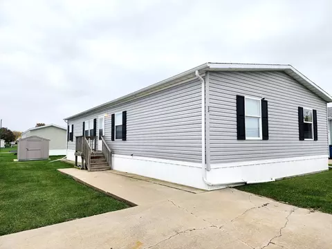 33 Saint Pauls Dr, Bourbonnais, IL 60914