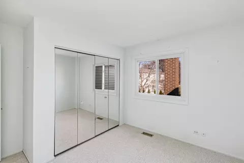 636 Claridge Cir, Hoffman Estates, IL 60169 photo 22