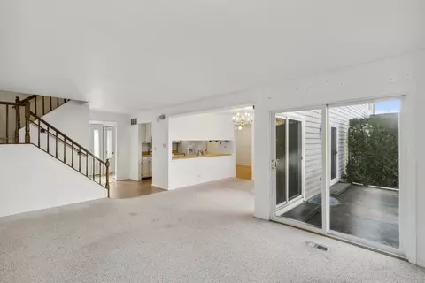 636 Claridge Cir, Hoffman Estates, IL 60169 photo 7
