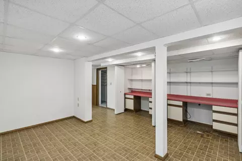 636 Claridge Cir, Hoffman Estates, IL 60169 photo 24