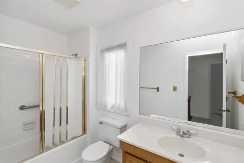 636 Claridge Cir, Hoffman Estates, IL 60169 photo 13