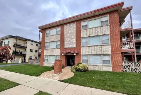 3033 Paris Ave #202, River Grove, IL 60171