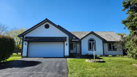 34444 N Bridle Ln, Gurnee, IL 60031