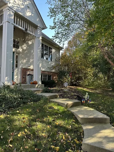 2039 Concord Dr #2039, Mchenry, IL 60050
