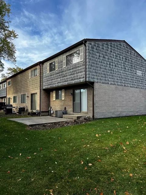 491 S Navajo Trl, Wheeling, IL 60090 photo 37