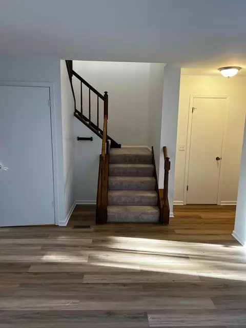 491 S Navajo Trl, Wheeling, IL 60090 photo 9