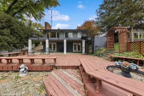 1522 Lake Holiday Dr, Lake Holiday, IL 60548