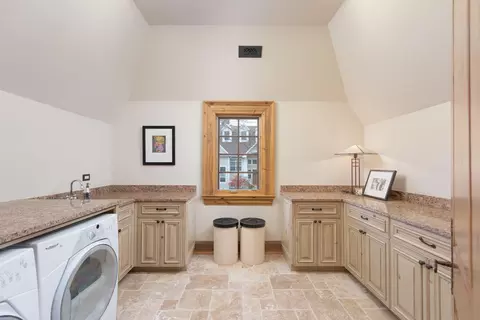 675 N Eagle St, Naperville, IL 60563 photo 34