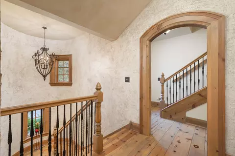 675 N Eagle St, Naperville, IL 60563 photo 35