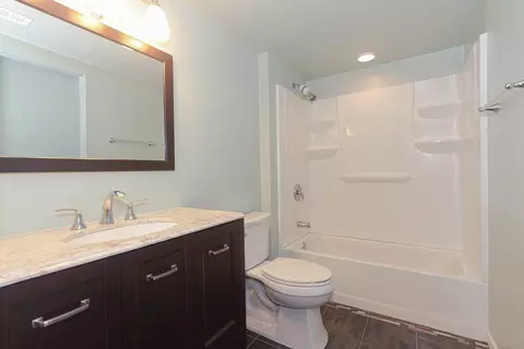 2170 Savannah Rd, Elgin, IL 60123 photo 23
