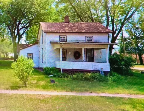 302 E 2nd St, Prophetstown, IL 61277 photo 6