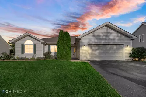 1433 Lily Cache Ln, Bolingbrook, IL 60490