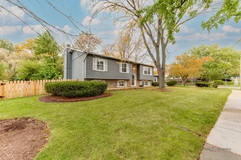 33514 N Ivy Ln, Grayslake, IL 60030