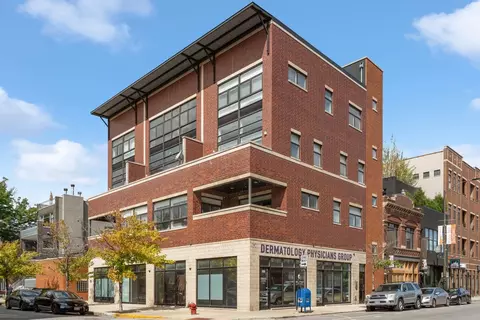 2150 N Damen Ave #302, Chicago, IL 60647