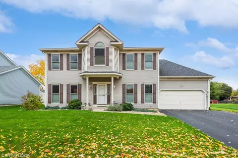 1009 Campbell Dr, Naperville, IL 60563