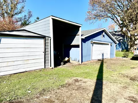 305 W Grant St, Lostant, IL 61334 photo 6