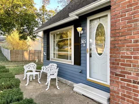 305 W Grant St, Lostant, IL 61334 photo 2